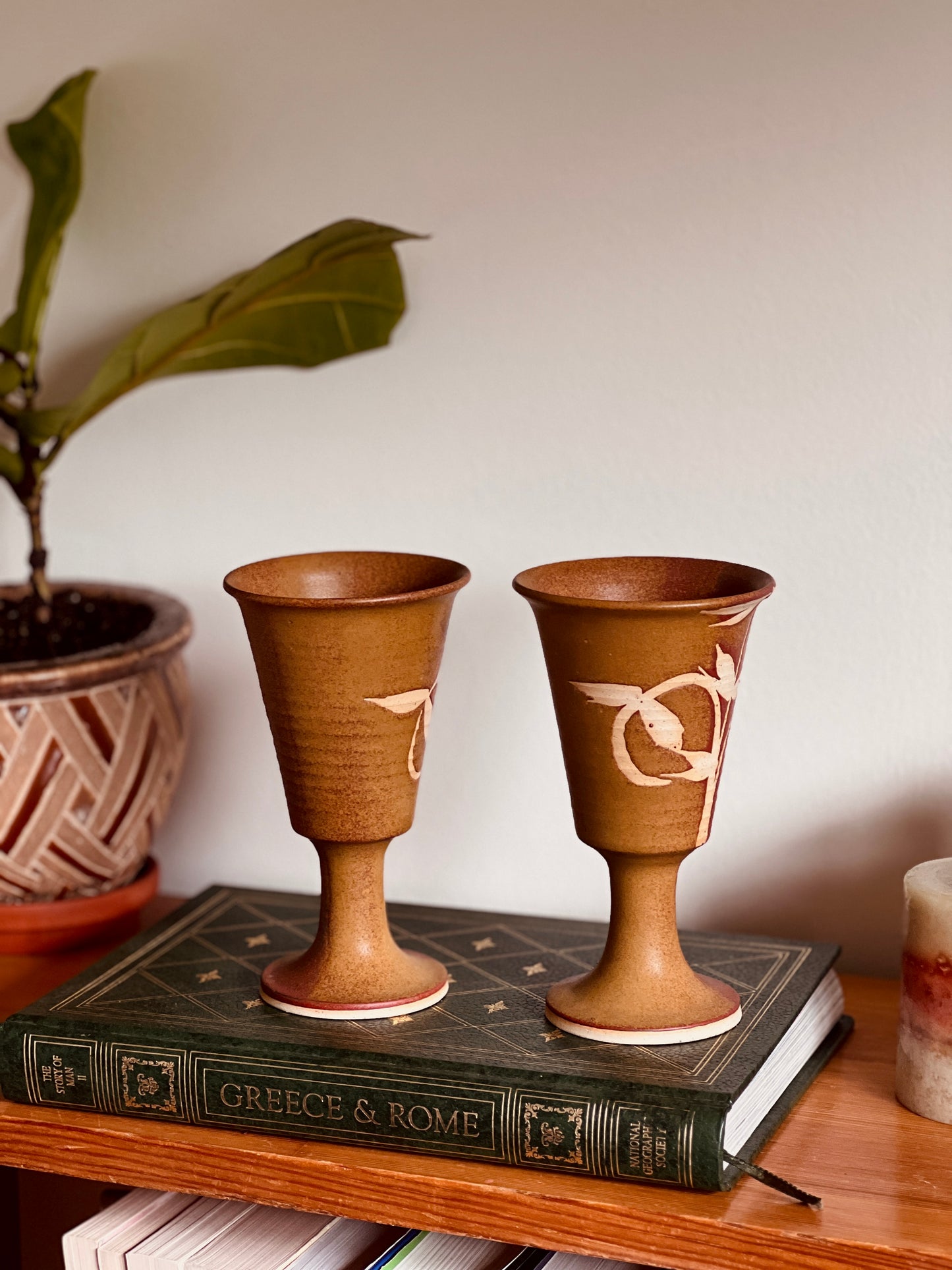 Flō Stoneware Goblet Set