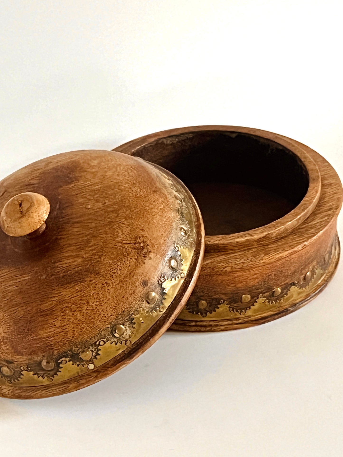 Tesoro Wood Trinket Box