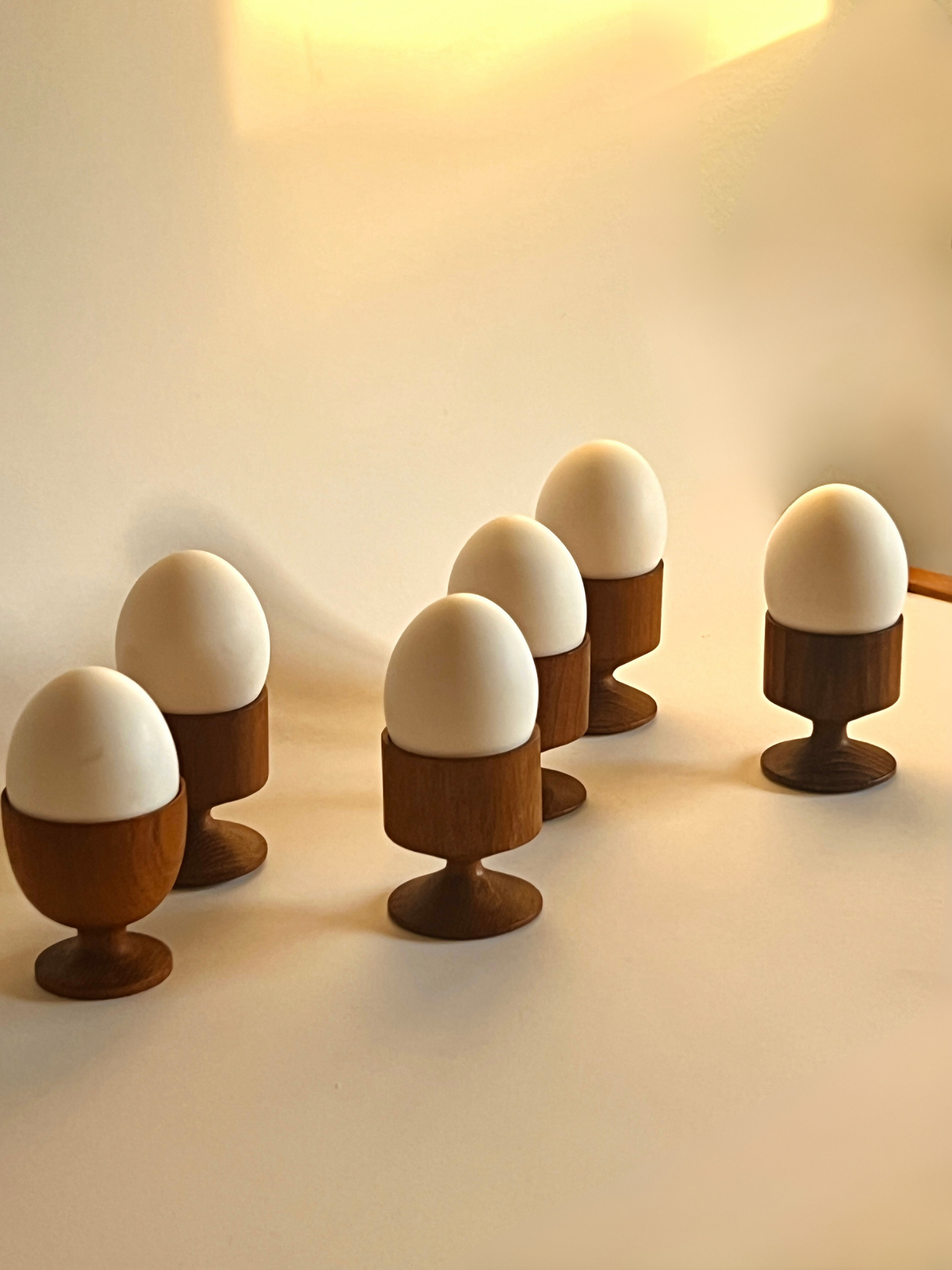 Uovo 6pc Wooden Egg Cup Holders