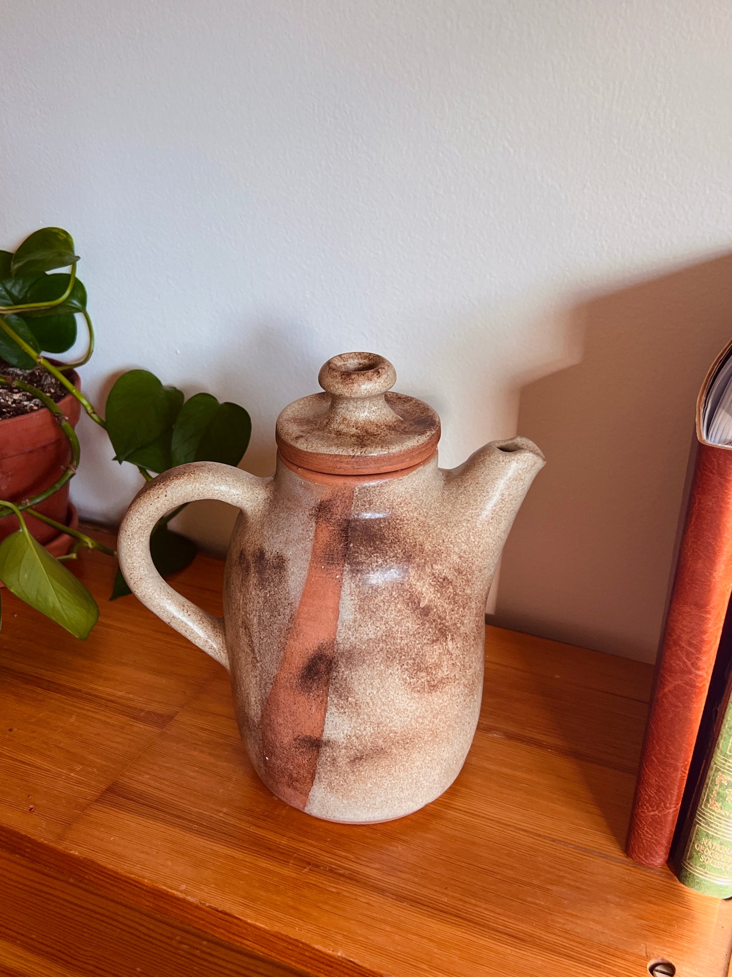 Helen Pottery Kettle